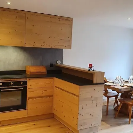 شقة Mit Blick Auf Berge By Interhome